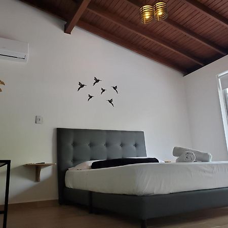 Cloud9 Hostel Medellin Exterior photo