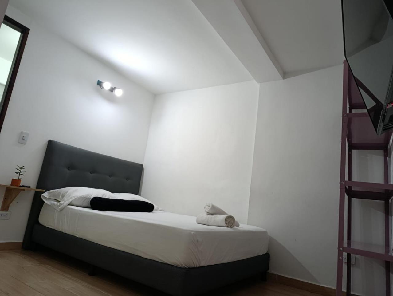 Cloud9 Hostel Medellin Exterior photo
